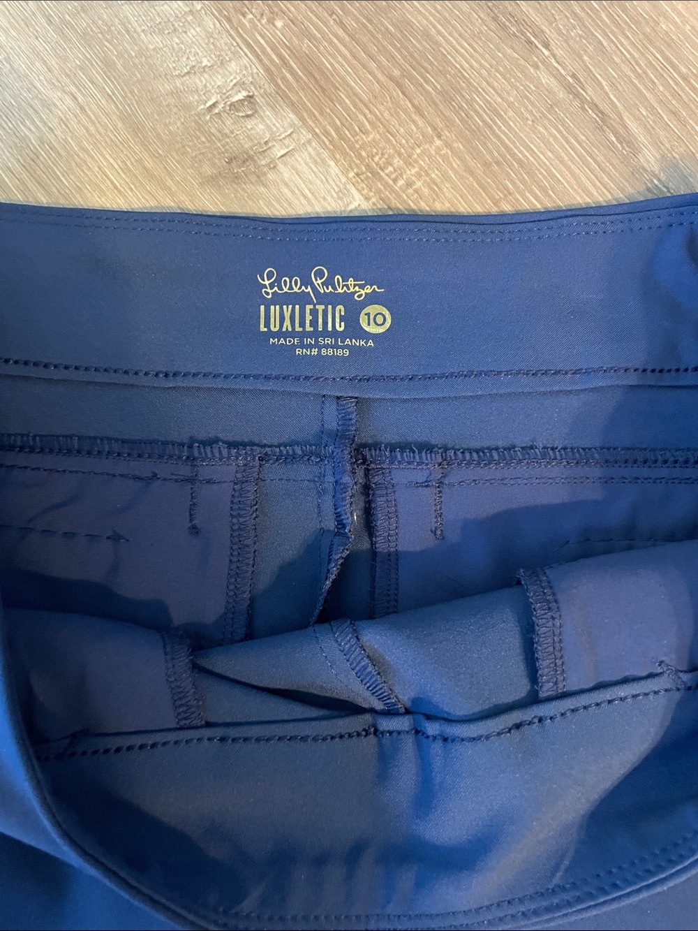 Lilly Pulitzer Luxletic Alston Crop Pants Size 10 NWT Low Tide Navy - Picture 3 of 9